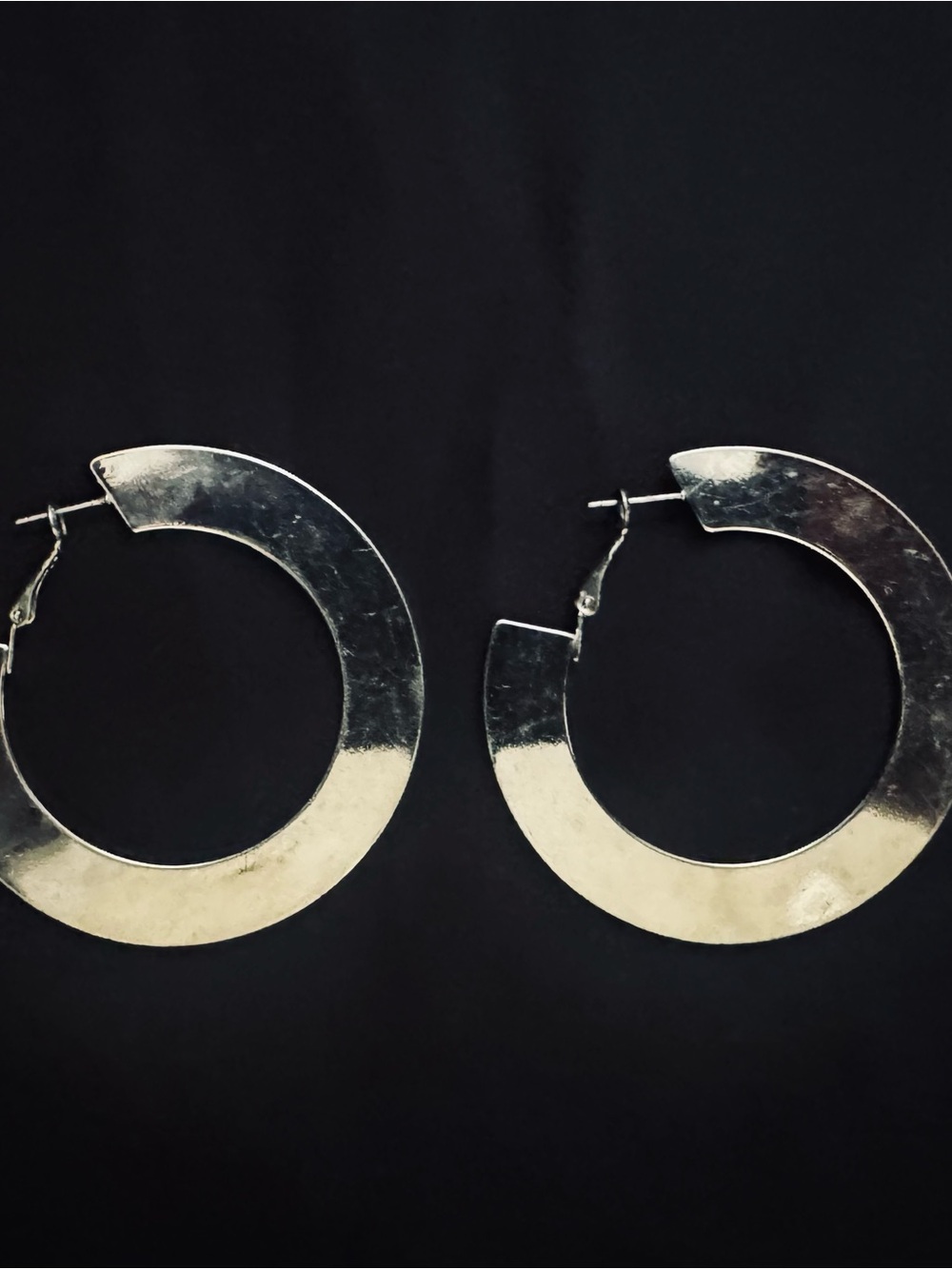 Silver Hoop Earrings - Sleek Women's Jewelry
